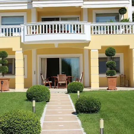 Dom wakacyjny Shemesh Gardens House PalaiónTsiflíkion