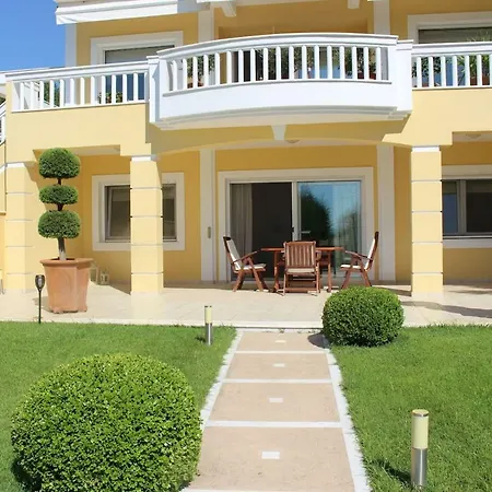 Shemesh Gardens House Dom wakacyjny *