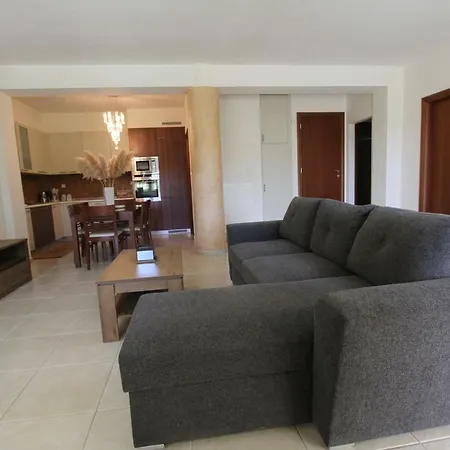 Shemesh Gardens House Vakantiehuis PalaiónTsiflíkion