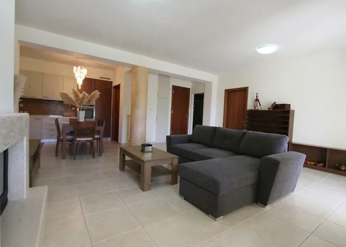 Casa vacanze Shemesh Gardens House PalaiónTsiflíkion